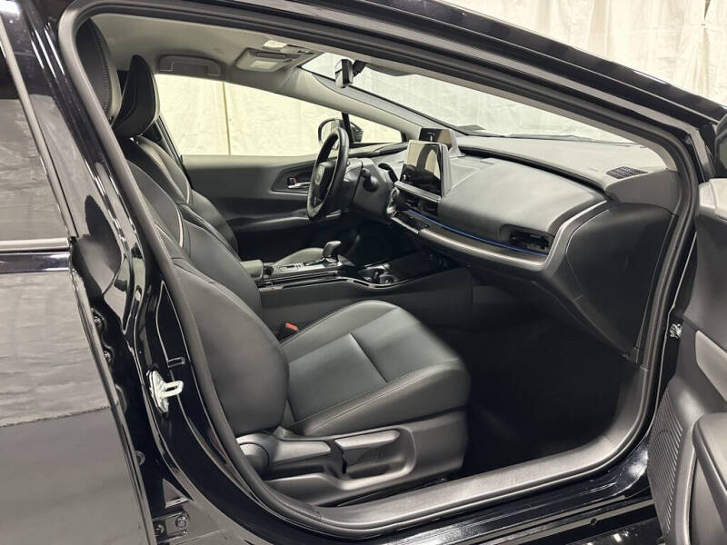 2025 Toyota Prius XLE