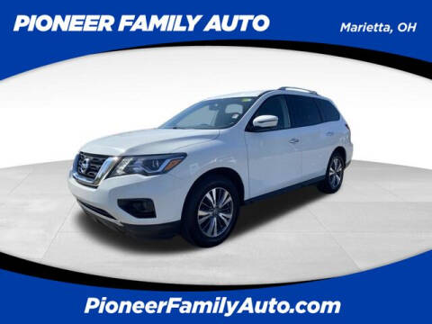 2020 Nissan Pathfinder for sale at Pioneer Family Preowned Autos of WILLIAMSTOWN in Williamstown WV