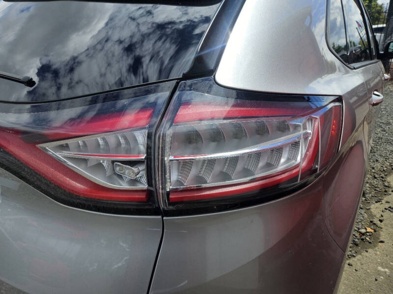 2016 Ford Edge SE