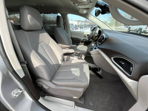 2019 Chrysler Pacifica Touring Plus