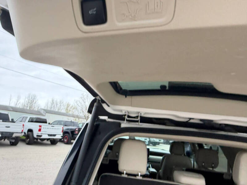 2019 Lincoln Navigator Select