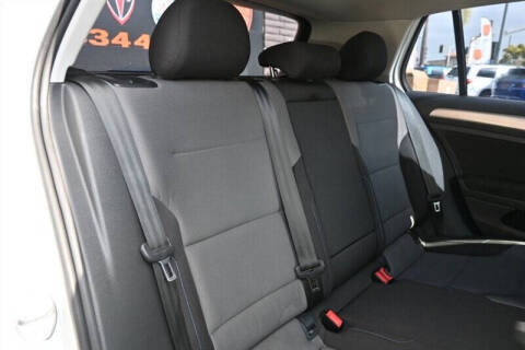 2016 Volkswagen e-Golf SE