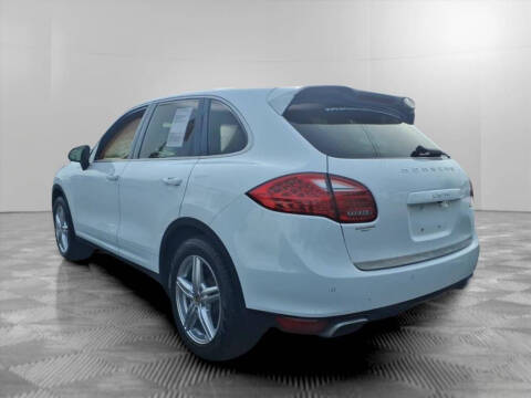 2014 Porsche Cayenne Platinum