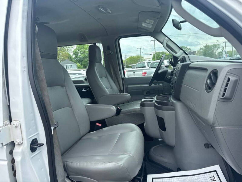 2014 Ford E-Series