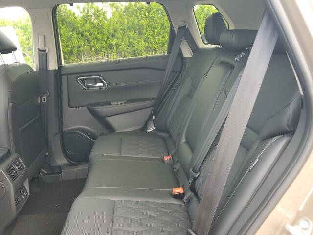 2025 Nissan Rogue Platinum