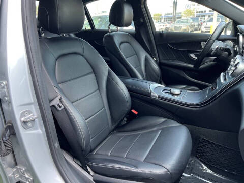 2017 Mercedes-Benz C-Class