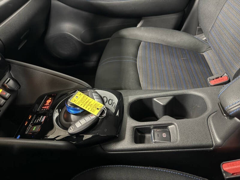 2024 Nissan LEAF SV PLUS