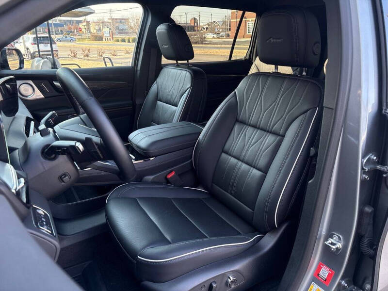 2025 Buick Enclave Avenir