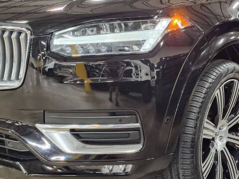 2022 Volvo XC90 T6 Inscription 6-Passenger