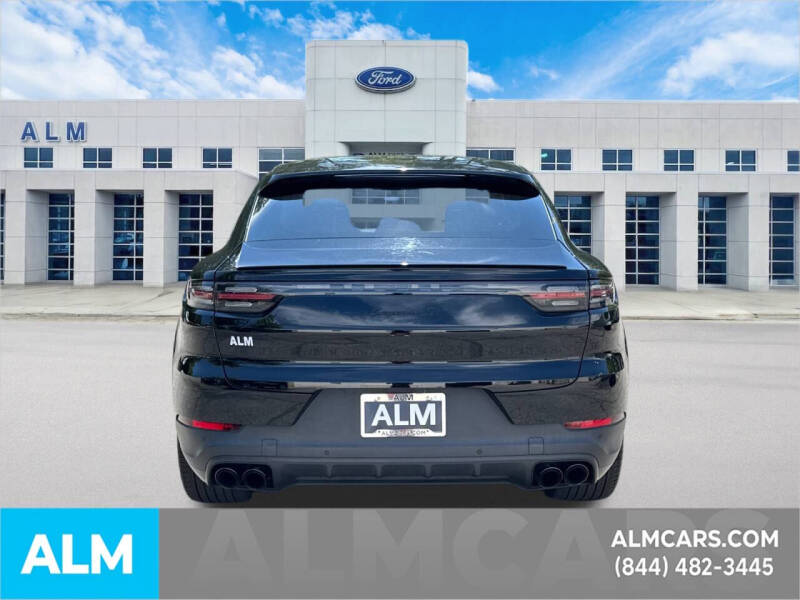 2022 Porsche Cayenne