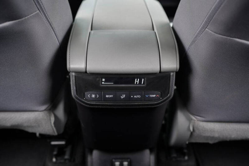 2021 Toyota Highlander L