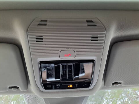 2025 Volkswagen Atlas SE