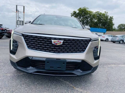 2025 Cadillac XT4 Premium Luxury