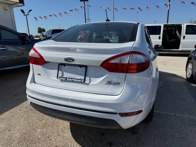 2015 Ford Fiesta SE