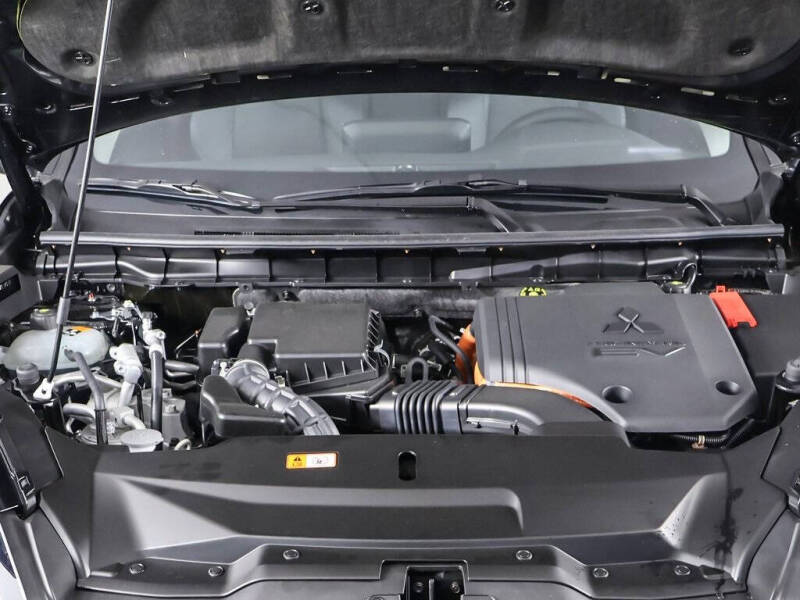 2025 Mitsubishi Outlander PHEV SE