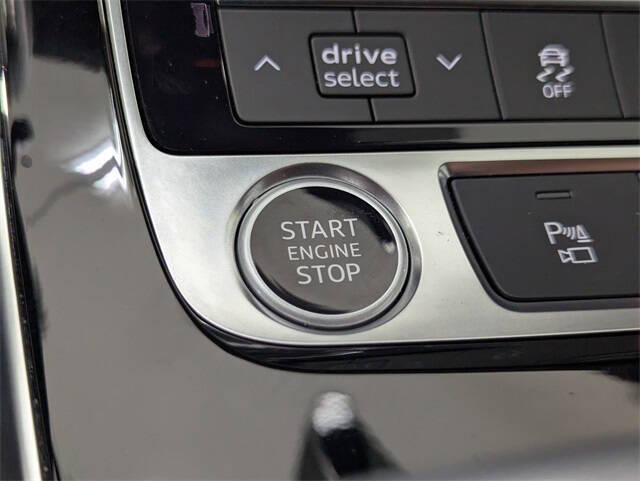 2024 Audi Q8 quattro Premium Plus 55 TFSI