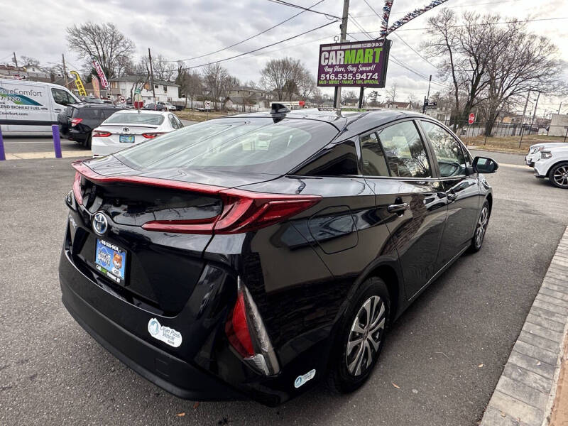2021 Toyota Prius Prime LE