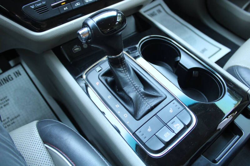 2016 Kia Sedona
