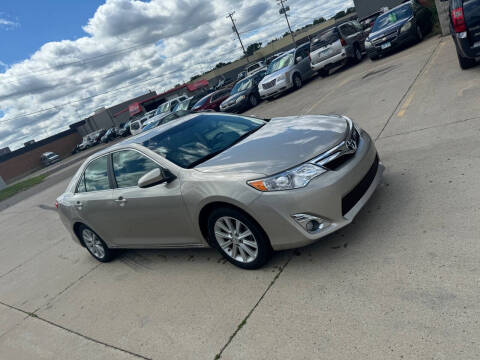 2013 Toyota Camry for sale at United Motors in Saint Cloud MN