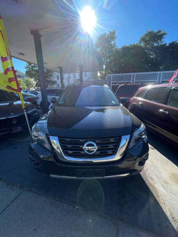 2017 Nissan Pathfinder Platinum