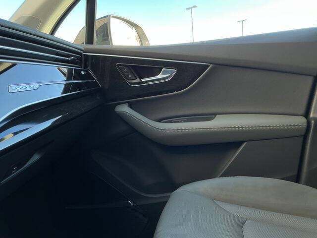 2026 Audi Q7 quattro Premium Plus 55 TFSI