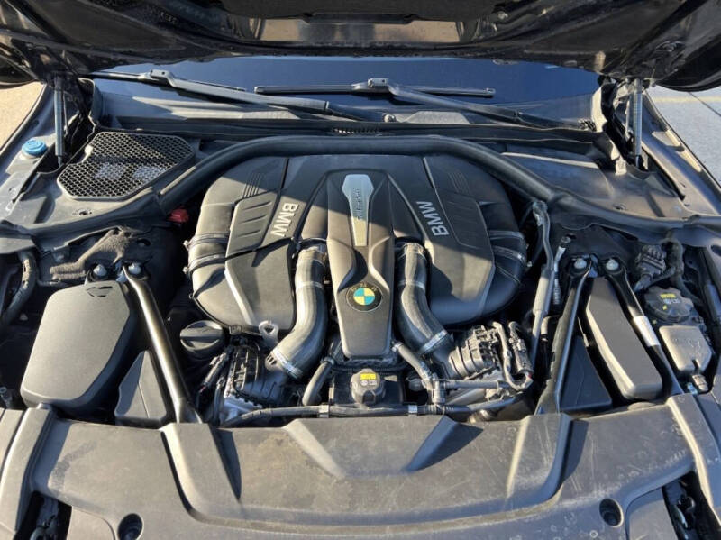 2016 BMW 7 Series 750i xDrive