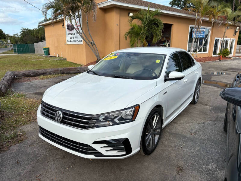 2017 Volkswagen Passat R-Line photo 2