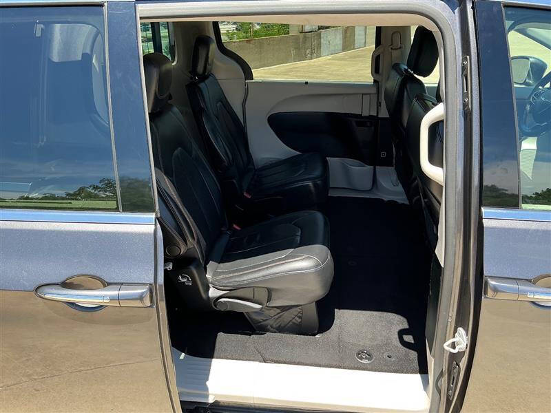 2018 Chrysler Pacifica Touring L