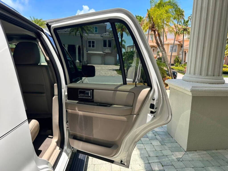 2014 Lincoln Navigator