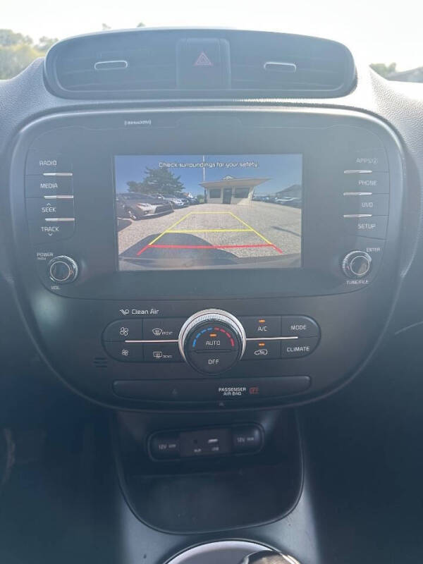2018 Kia Soul +