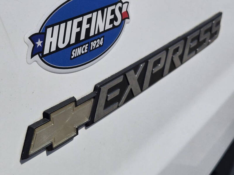 2021 Chevrolet Express 2500