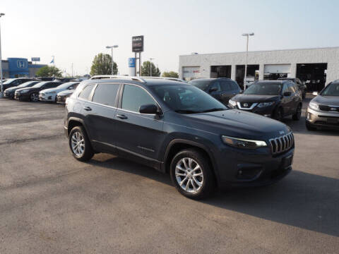2019 Jeep Cherokee for sale at HOVE NISSAN INC. in Bradley IL
