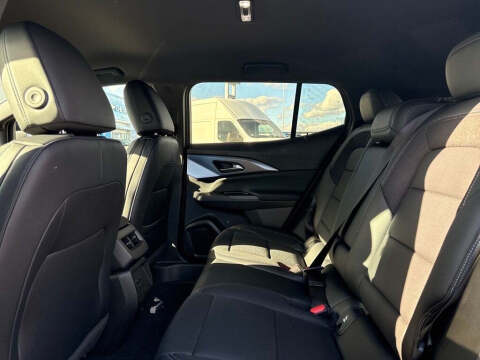 2026 Chevrolet Equinox EV LT 2