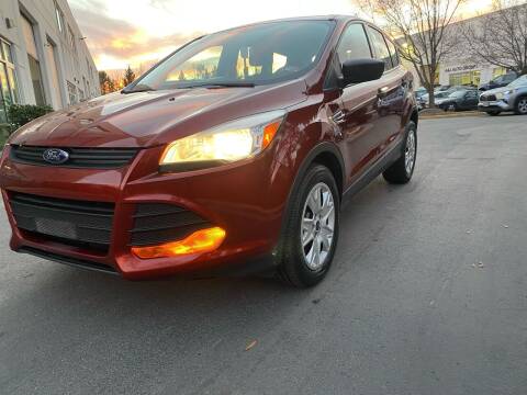 2015 Ford Escape for sale at Super Bee Auto in Chantilly VA