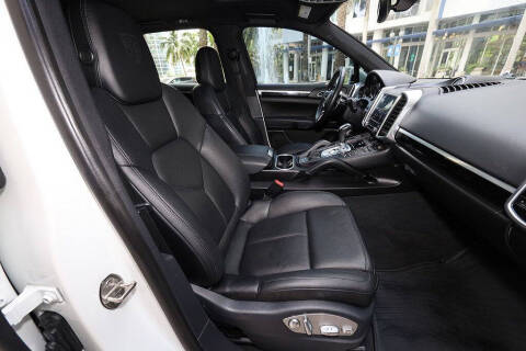 2018 Porsche Cayenne Platinum Edition