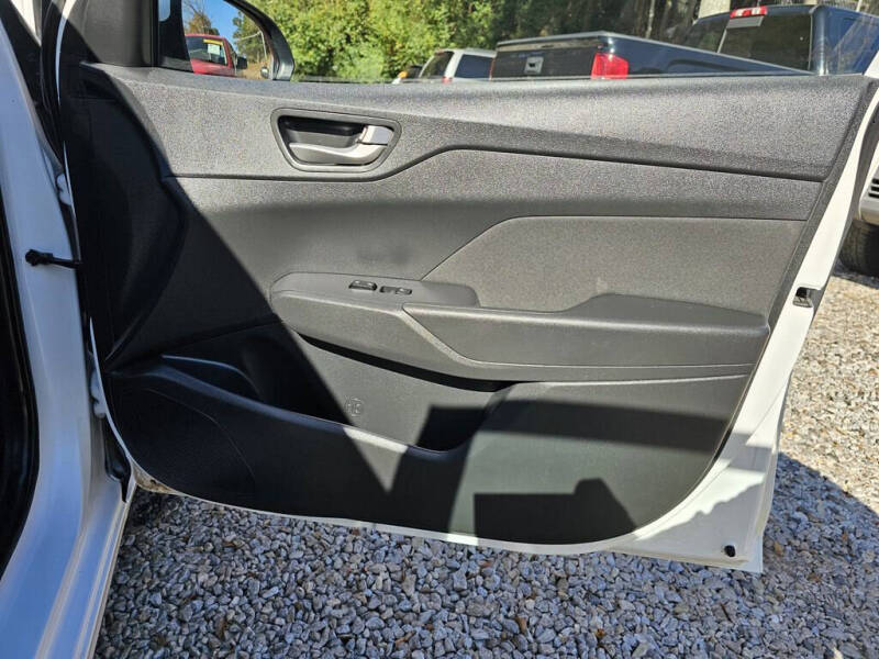 2022 Hyundai Accent SE