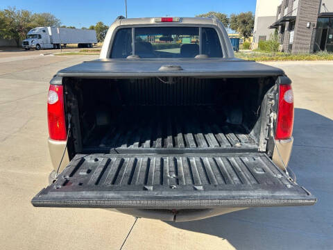 2002 Ford Explorer Sport Trac Value