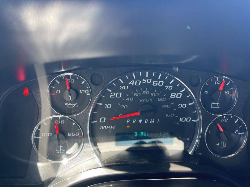 2025 Chevrolet Express 2500