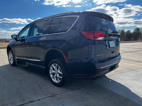 2019 Chrysler Pacifica Touring L Plus