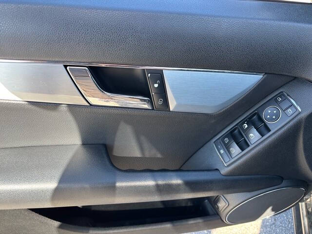 2008 Mercedes-Benz C-Class 21