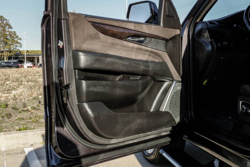 2016 Cadillac Escalade Platinum