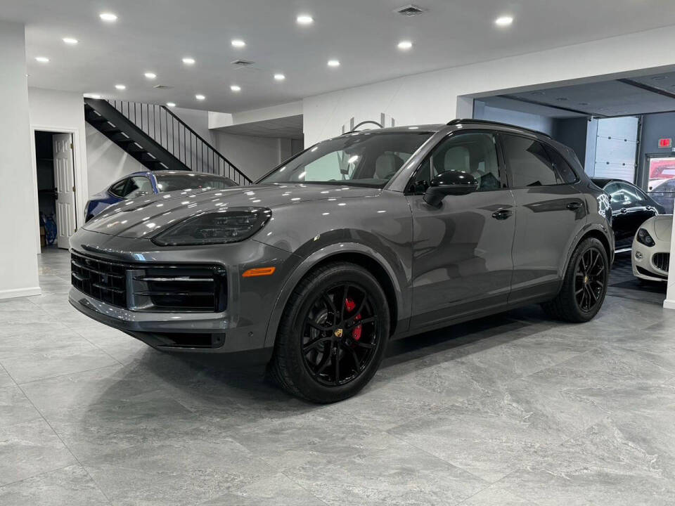 2024 Porsche Cayenne for sale at Alpha Auto Long Island in Westbury, NY