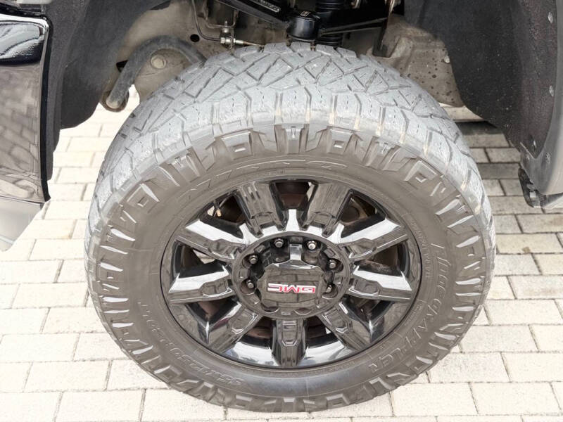 2015 GMC Sierra 2500HD Denali