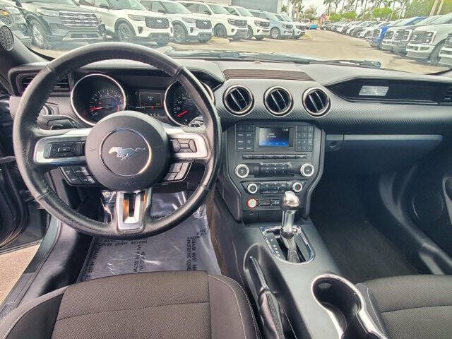 2015 Ford Mustang V6