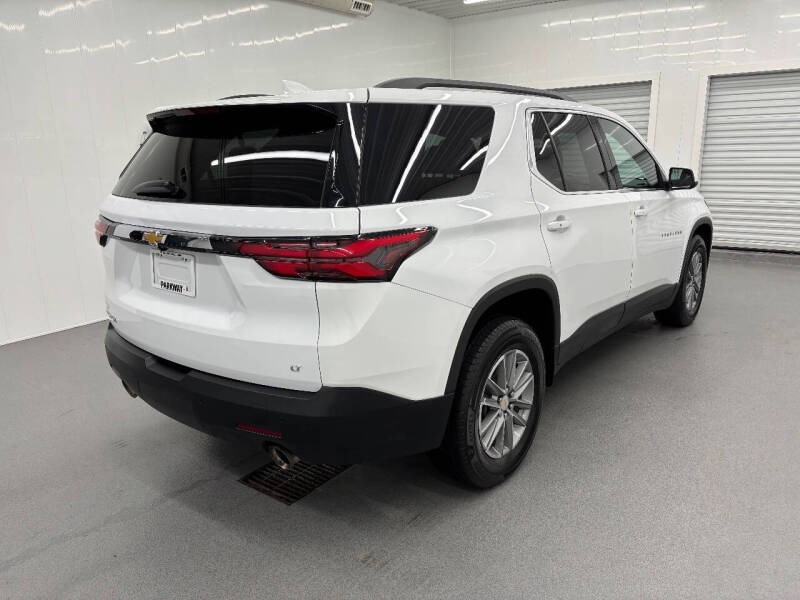 2022 Chevrolet Traverse LT Cloth
