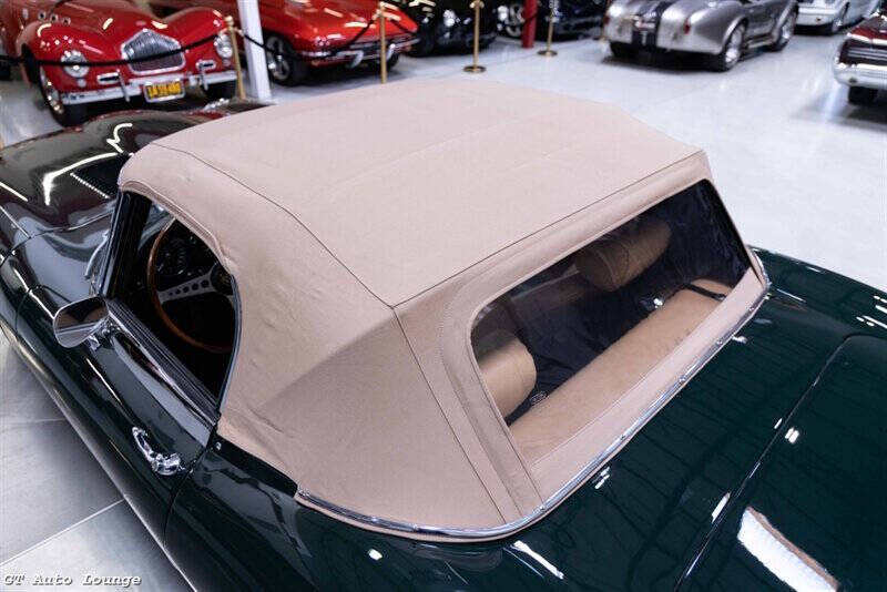 1970 Jaguar E-Type 41