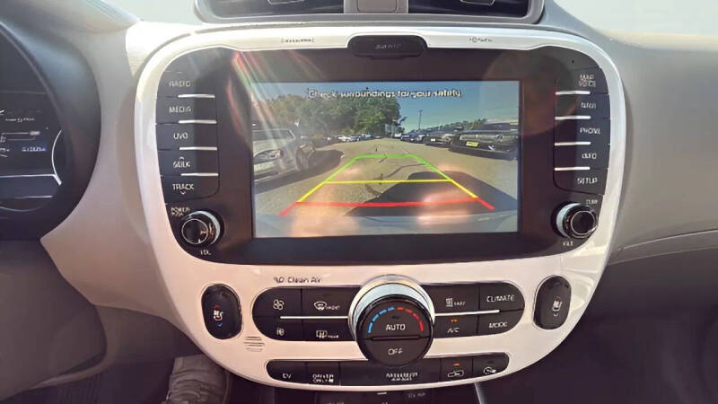 2016 Kia Soul EV +