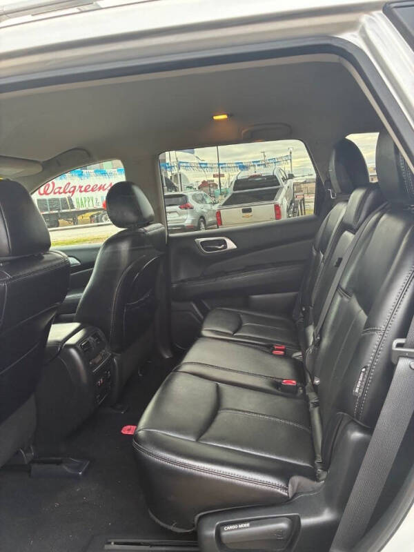 2020 Nissan Pathfinder SL