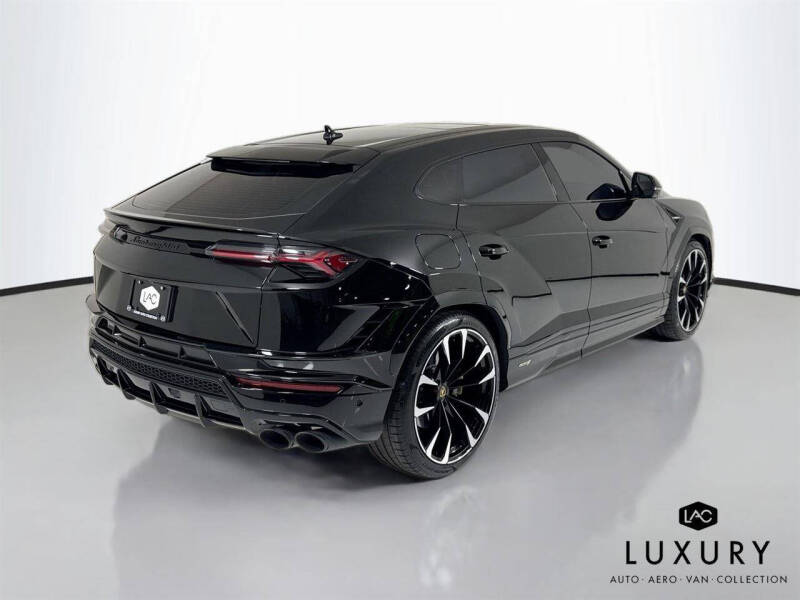 2024 Lamborghini Urus S