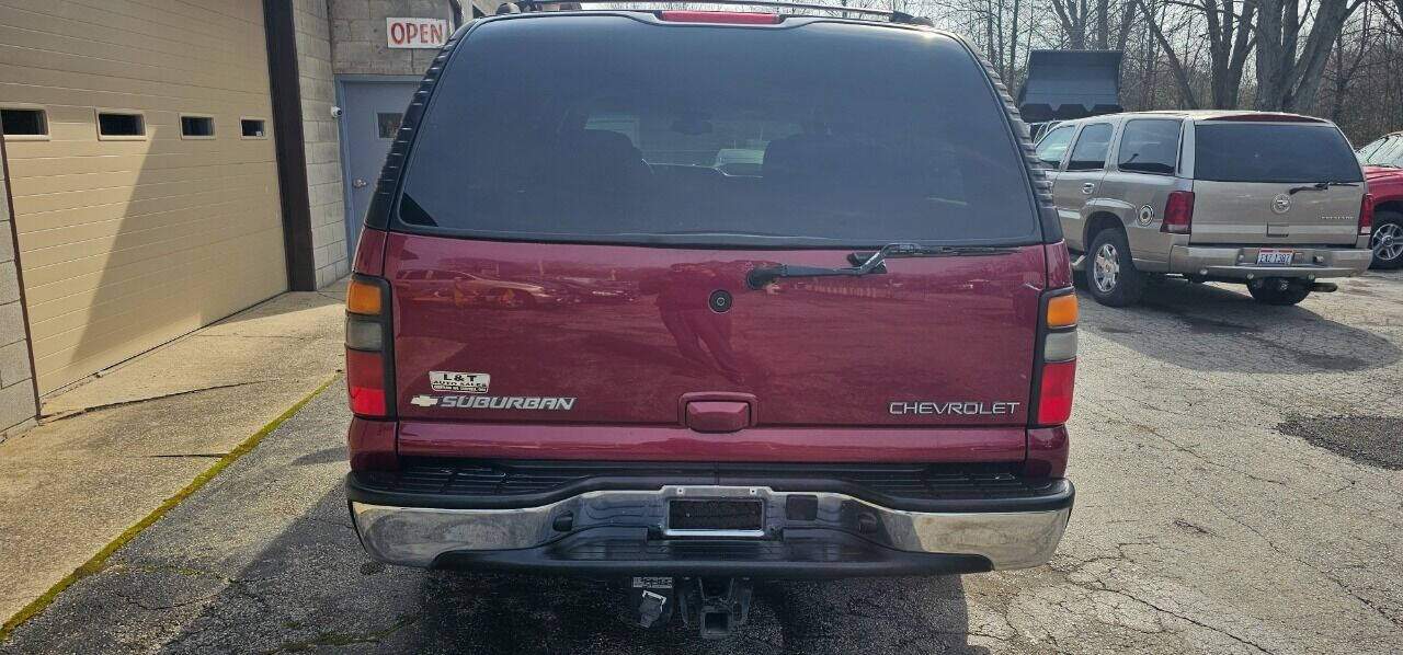 2005 Chevrolet Suburban for sale at L & T Auto Sales & Svc in Campbell, OH